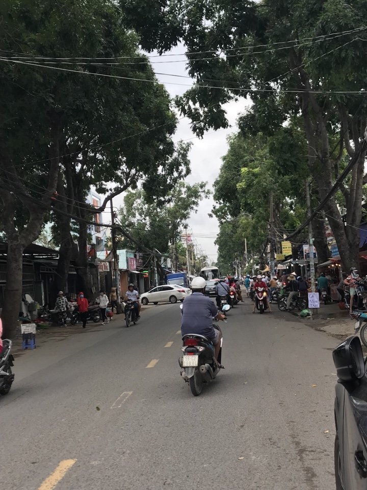 bán nhà mặt tiền đường Phạm Hữu Lầu